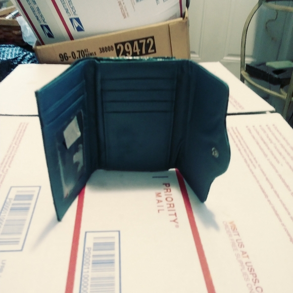 👛 YANG GUAN DESIGNER GREEN PURSE.🎋 - Picture 5 of 5